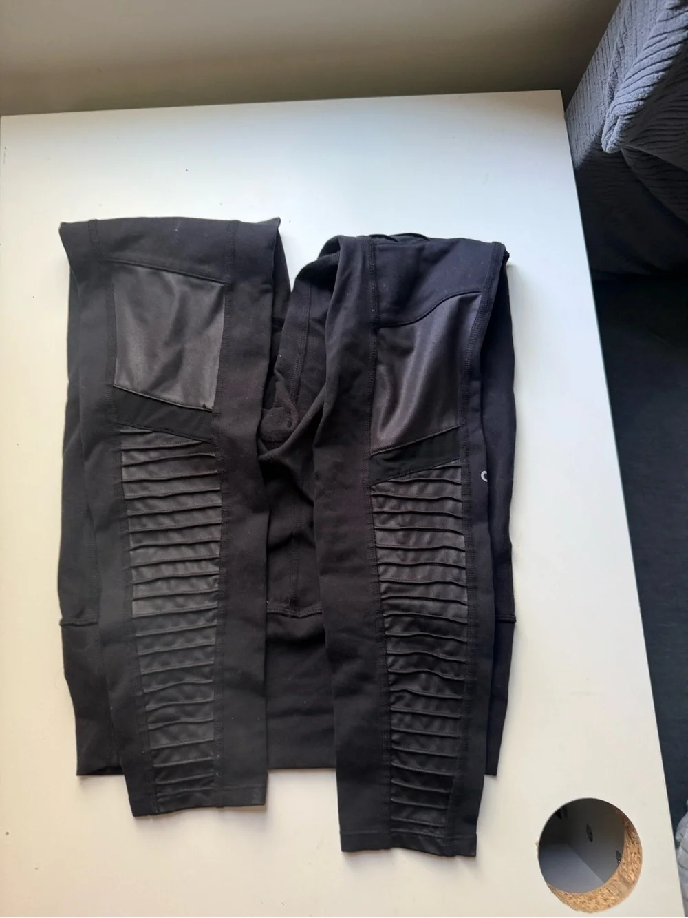 Alo yoga high waist Moto legging sz M